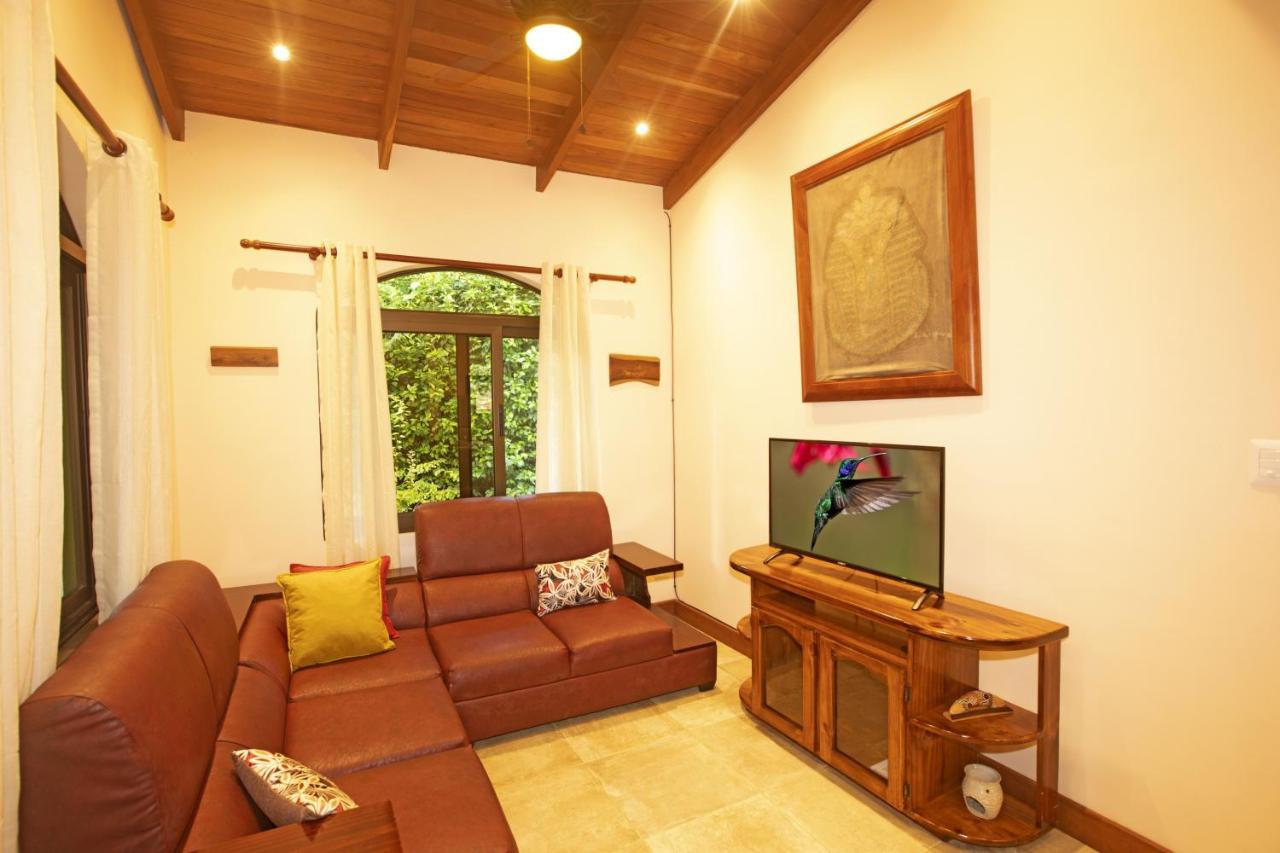 "Hana'S Celeste Retreat" Large Modern Villa Sleeps 6 On 20 Acres Of Nature! Bijagua Exteriör bild