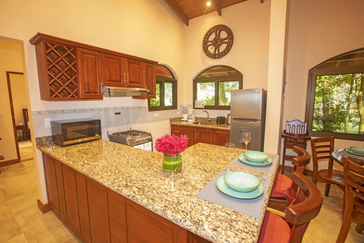 "Hana'S Celeste Retreat" Large Modern Villa Sleeps 6 On 20 Acres Of Nature! Bijagua Exteriör bild